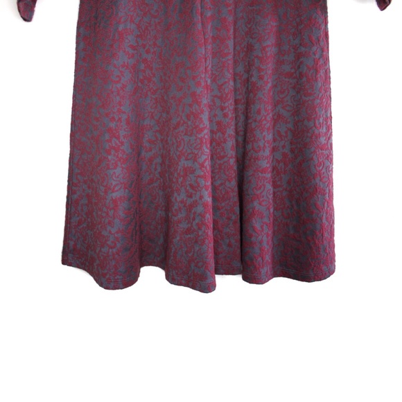 LOFT Raised Floral Embroidered Fit & Flare Dress 0 - Picture 4 of 8